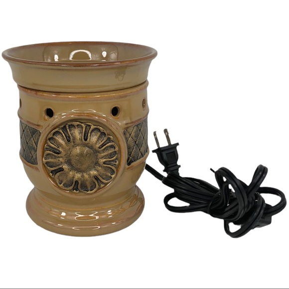 🆕 Scentsy Fiore Toscana Collection Tuscan Sunflower Full-Size Warmer - Picture 1 of 5